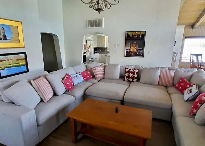 Moovalya Keys Riverfront For