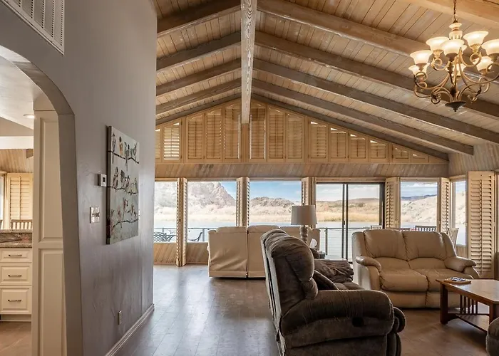 Moovalya Keys Riverfront For Ferienhaus Parker