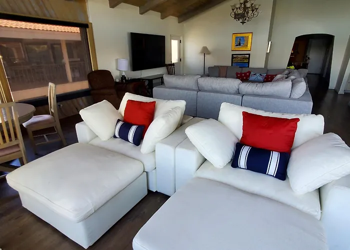 Moovalya Keys Riverfront For Parker